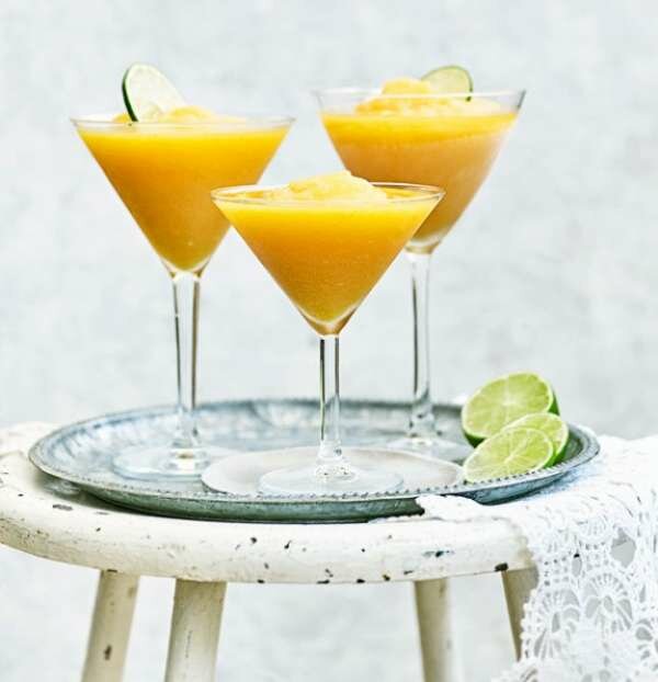 Φτιάχνουμε παγωμένη margarita ροδάκινο