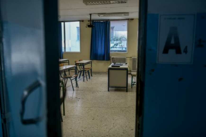 Πότε και πώς πρέπει να ανοίξουν τα σχολεία – Η πρόταση Σαρηγιάννη