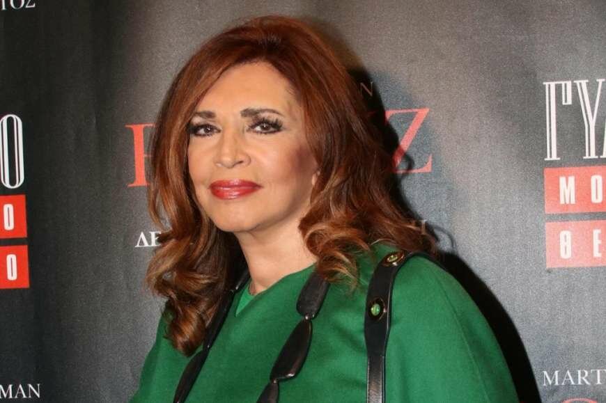 Ποιος εξομολογήθηκε: Ήμουν δύο χρόνια με τη Μιμή Ντενίση, ωραίος τύπος
