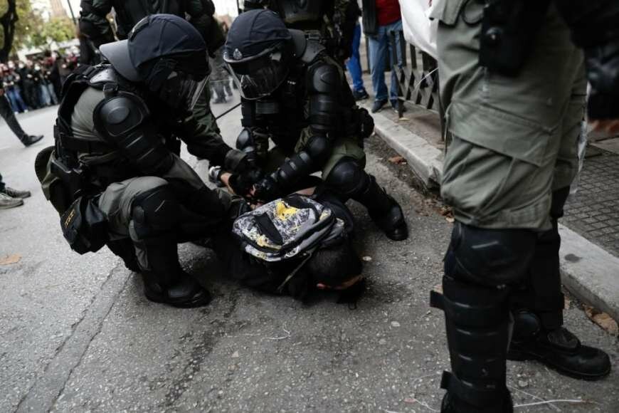 Ηχητικά ντοκουμέντα από τα Σεπόλια: Χυδαίες φράσεις, βία και κατάχρηση εξουσίας από τους αστυνομικούς
