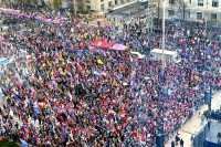 Αιματηρές διαδηλώσεις με πυροβολισμούς και μαχαιρώματα υπέρ του Τραμπ (video)